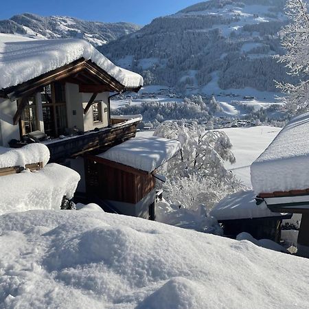 Residenz Am Berg Apartment Йохберг Екстериор снимка