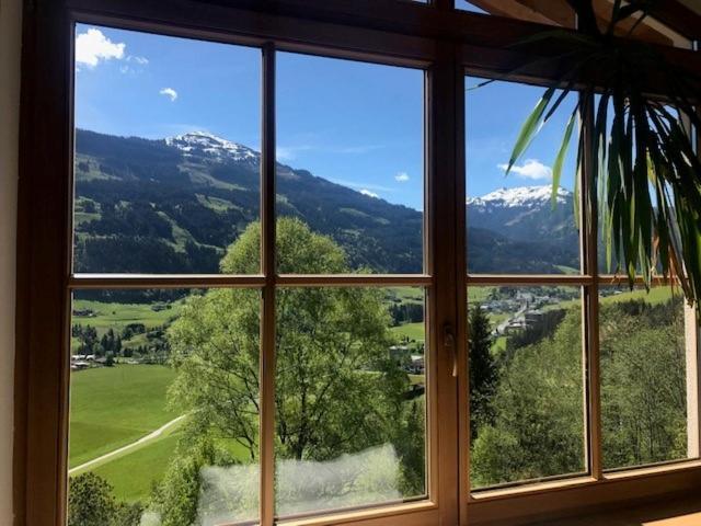 Residenz Am Berg Apartment Йохберг Екстериор снимка