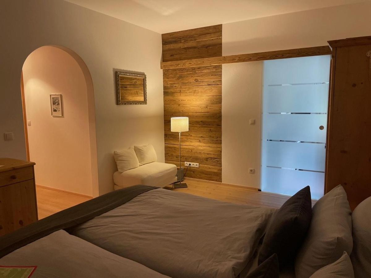 Residenz Am Berg Apartment Йохберг Екстериор снимка
