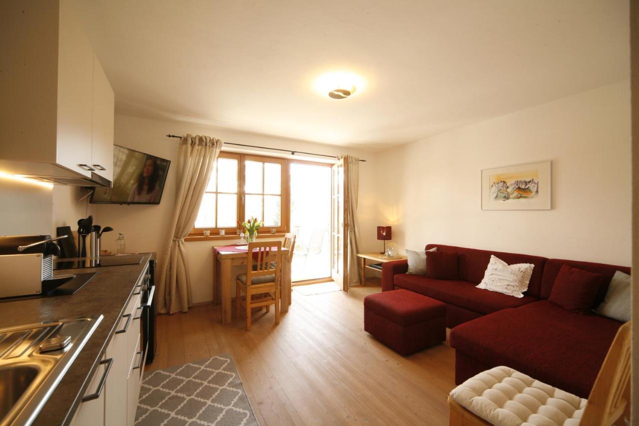 Residenz Am Berg Apartment Йохберг Екстериор снимка